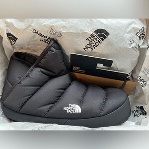 NWB The North Face Thermoball traction bootie Youth size 3 black